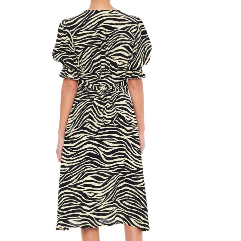 Faithfull Rafa Zebra Dress - Picture 4 of 10